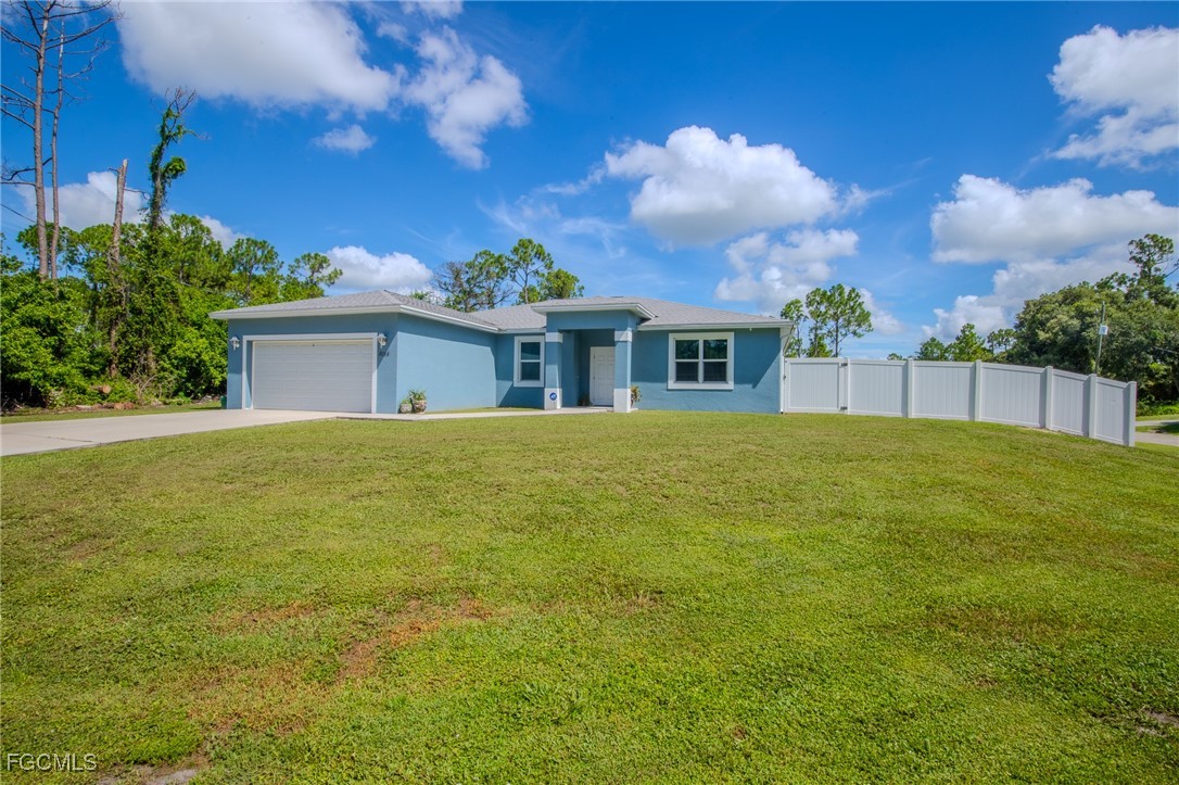 3 Bed SingleFamilyResidence for Sale in Port Labelle, FL — photo 3