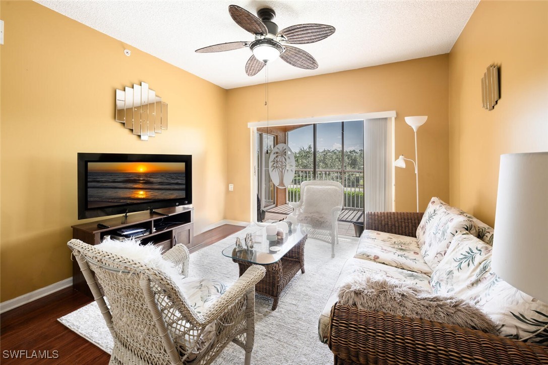 2 Bed Condominium for Sale in Napoli, FL — photo 3