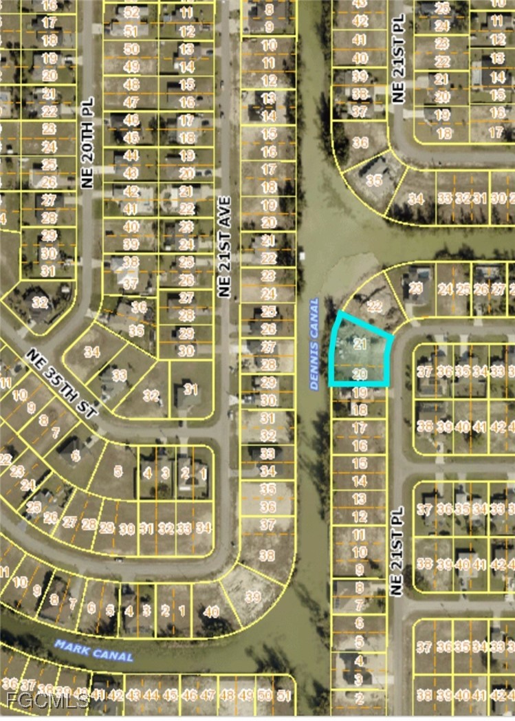 Waterfront Home for Sale in Cape Coral, photo 3