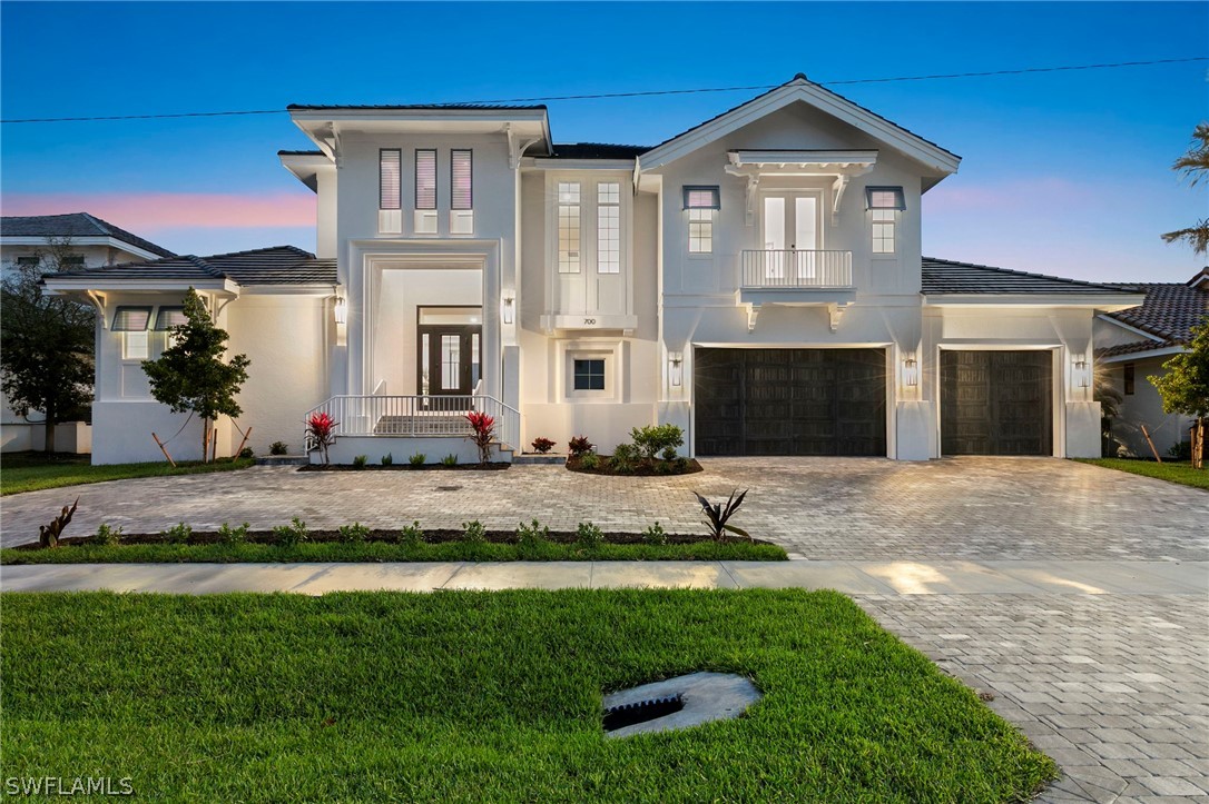 6 Bed Pool Home for Sale in Marco Island, photo 3