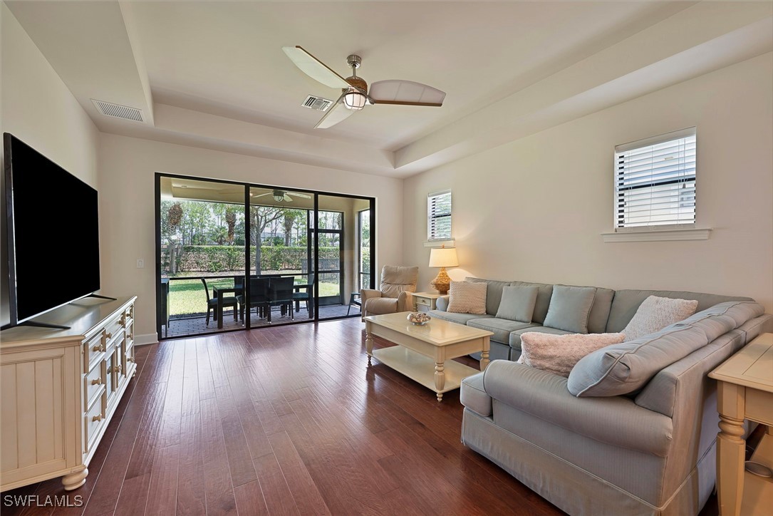 3 Bed SingleFamilyResidence for Sale in Naples, FL, $725,000 — photo 3
