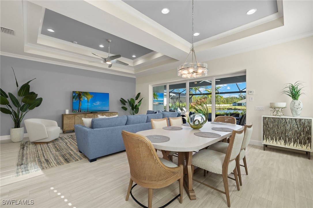 3 Bed Pool Home for Sale in Naples, photo 3