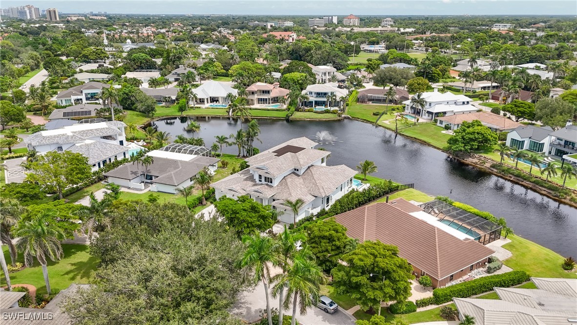 5 Bed Pool Home for Sale in Park Shore, photo 3