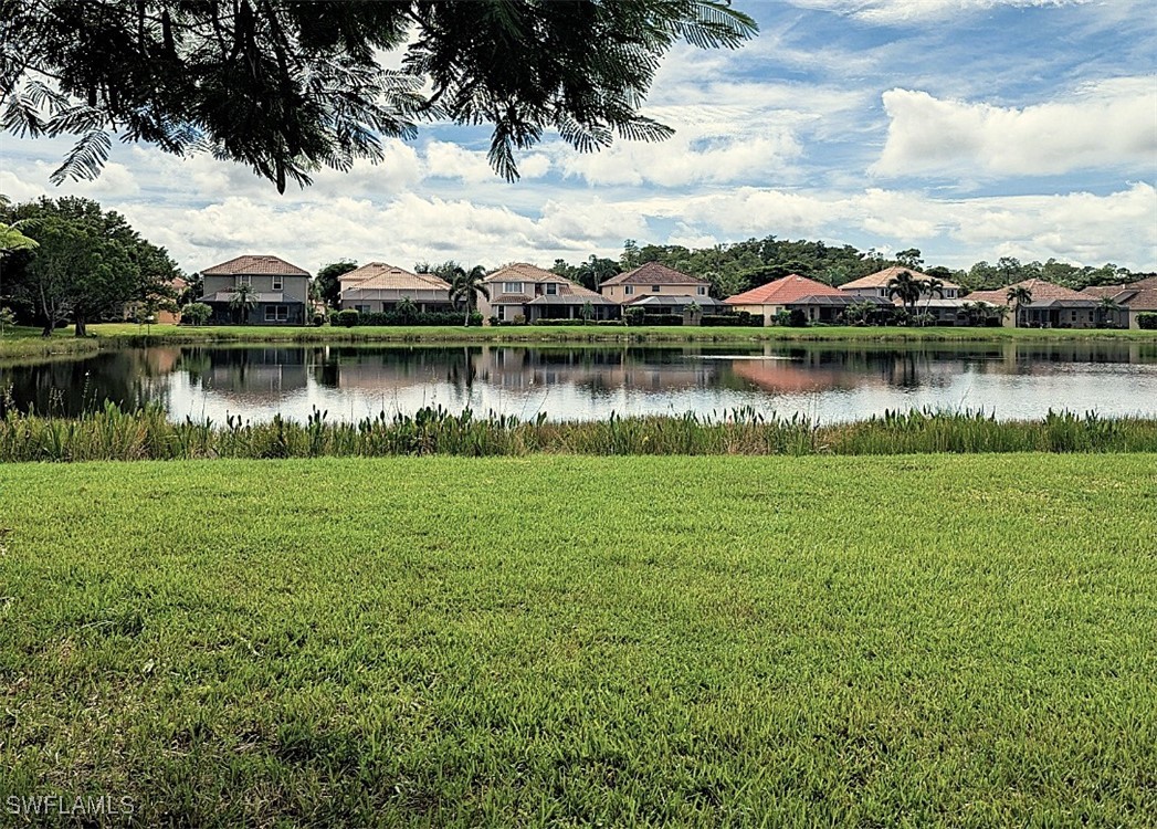 3 Bed Waterfront Home for Sale in Bella Terra, photo 3