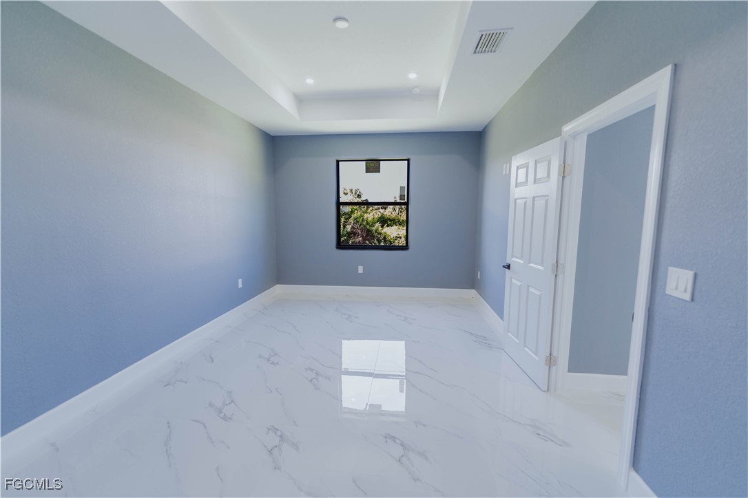 3 Bed SingleFamilyResidence for Sale in Lehigh Acres, FL — photo 3