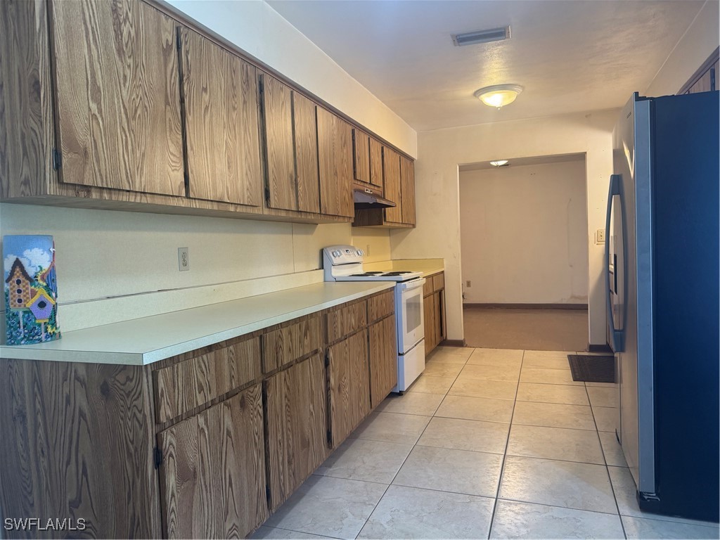3 Bed SingleFamilyResidence for Sale in Immokalee, FL — photo 3