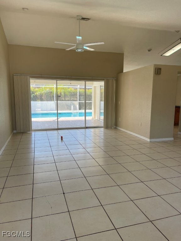 5 Bed Pool Home for Sale in Oakwood, photo 3