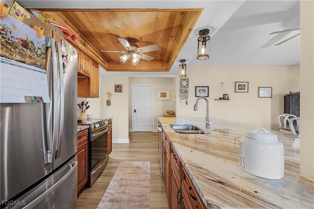 3 Bed SingleFamilyResidence for Sale in St James City, FL — photo 3