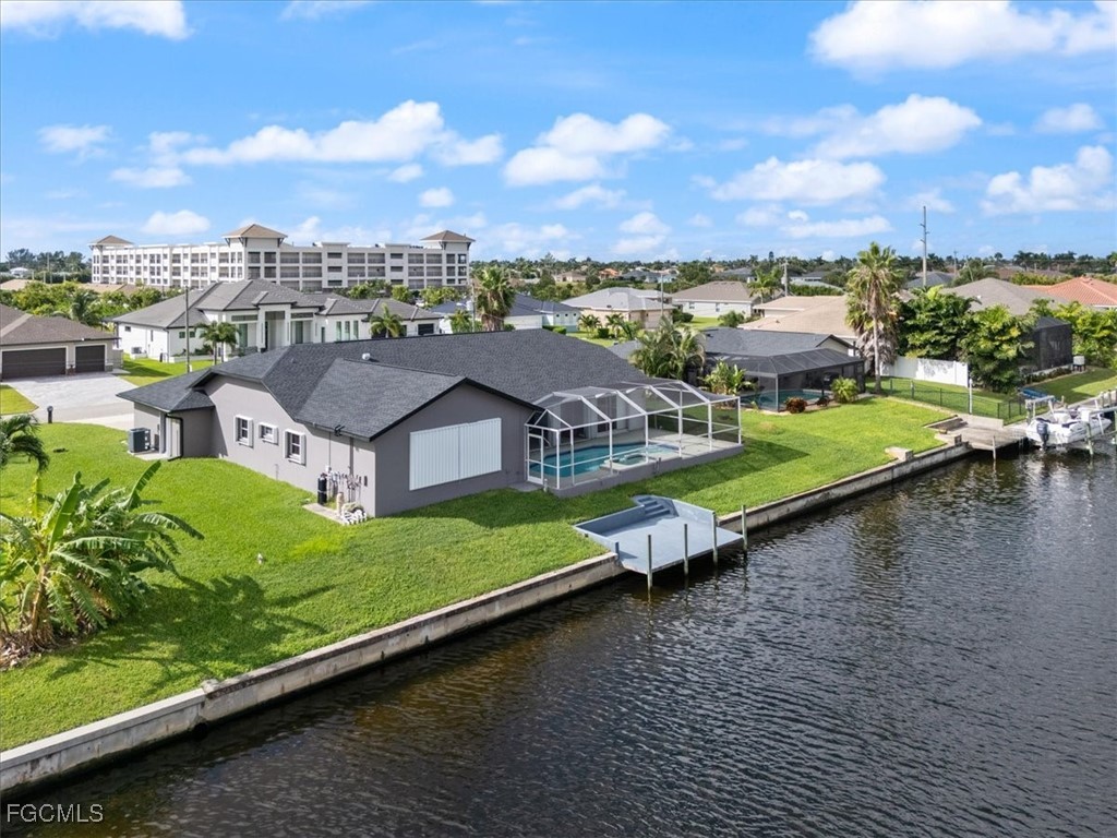 3 Bed Pool Home for Sale in Cape Coral, photo 3