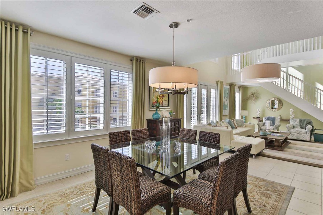 3 Bed Condominium for Sale in Naples, photo 3