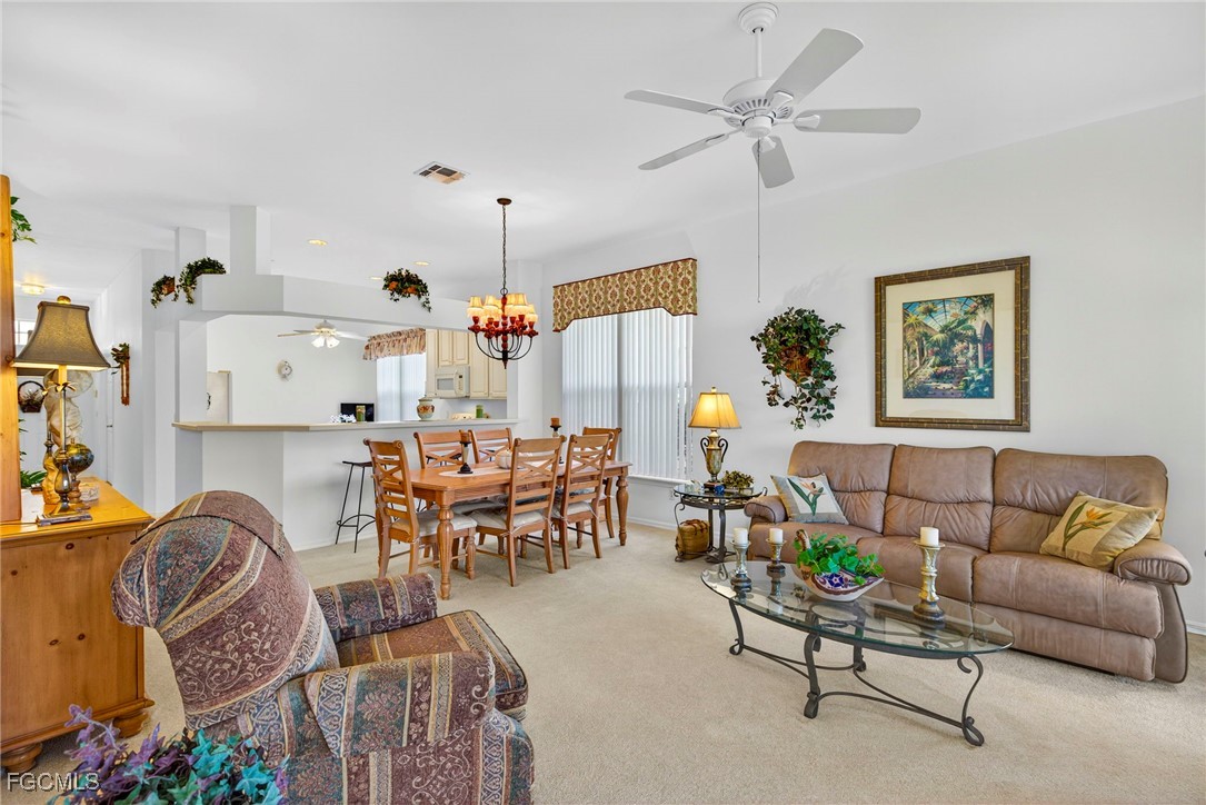 3 Bed Waterfront Home for Sale in Fort Myers, photo 3