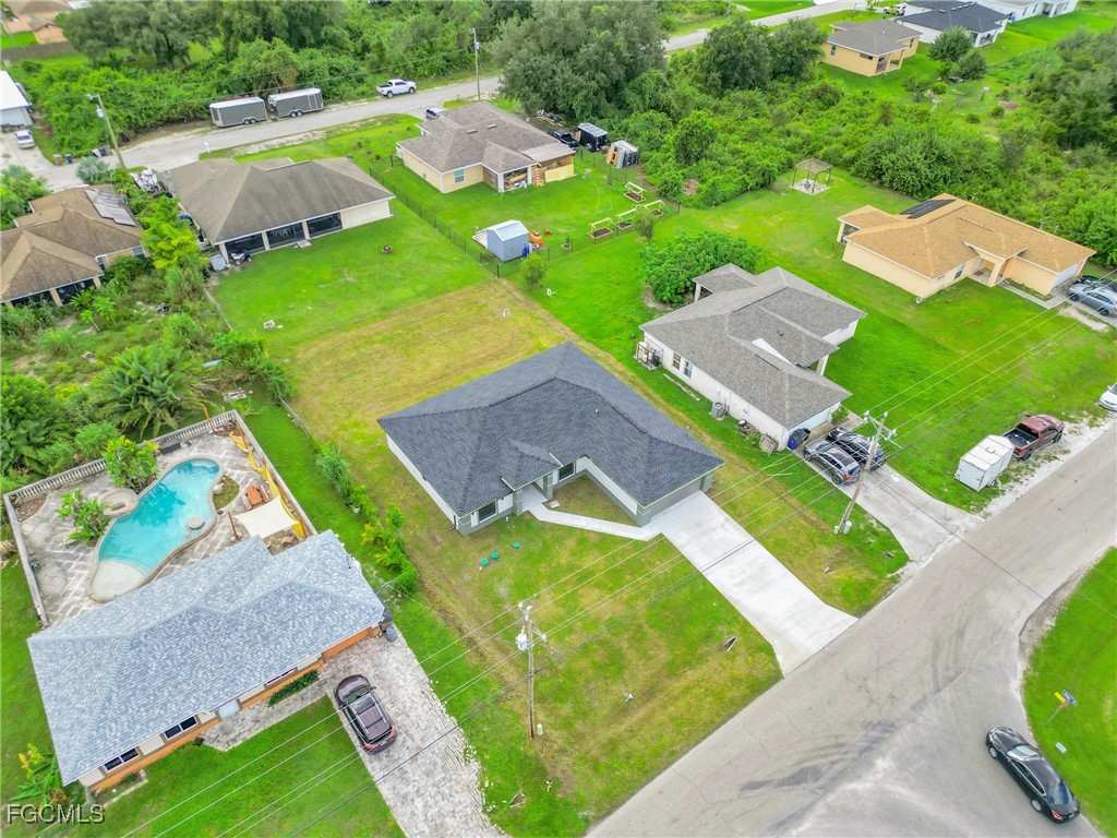 3 Bed SingleFamilyResidence for Sale in Lehigh Acres, photo 3