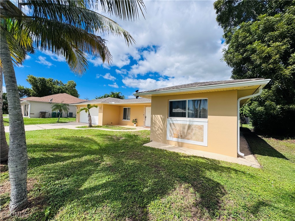 3 Bed SingleFamilyResidence for Sale in Cape Coral, FL — photo 3