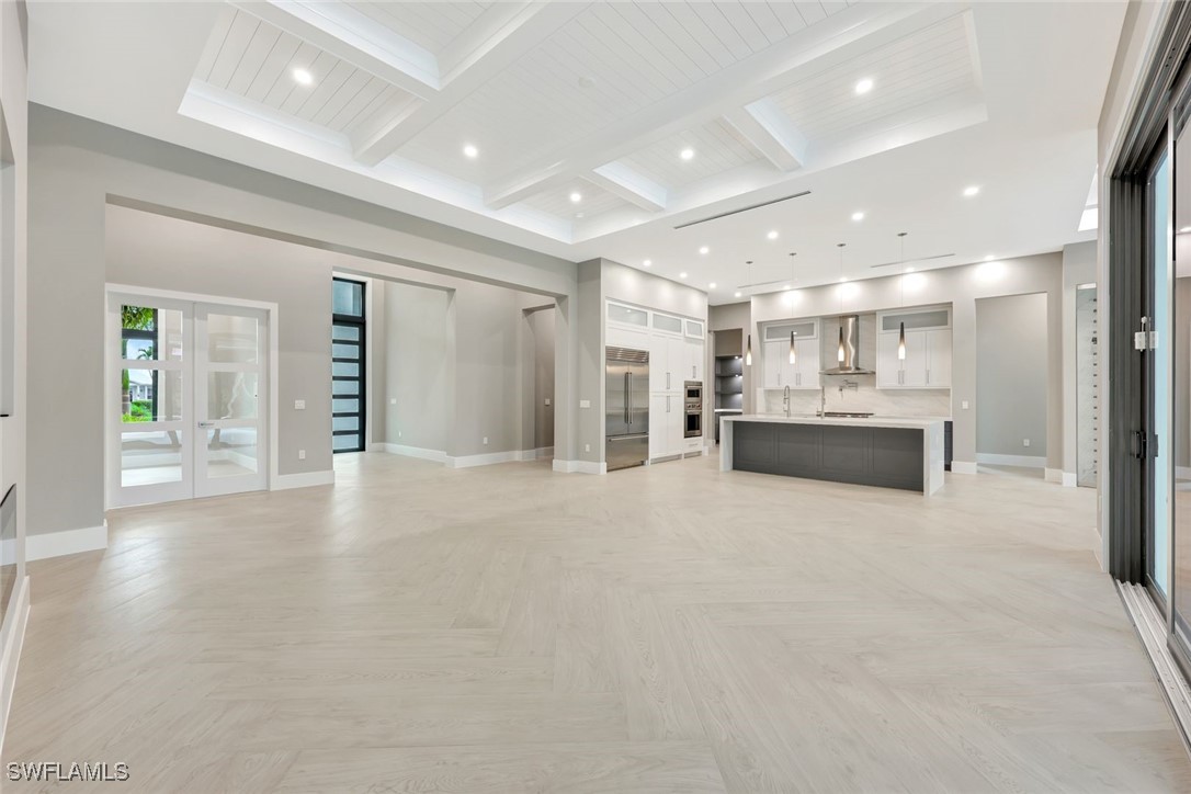 5 Bed Pool Home for Sale in Four Seasons, photo 3