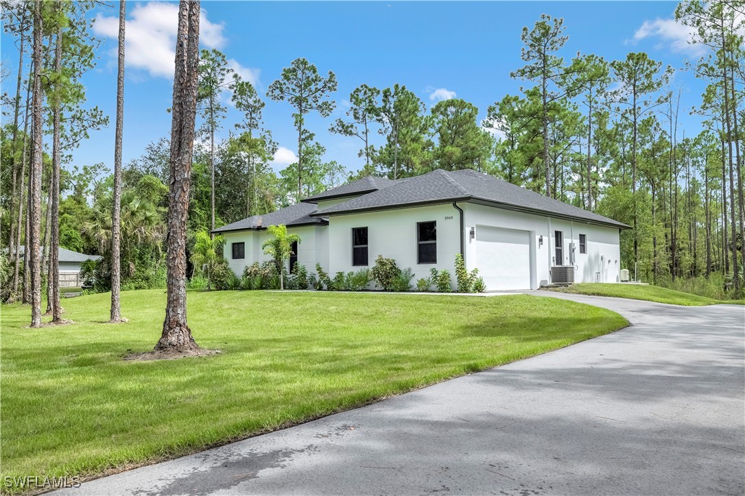 3 Bed SingleFamilyResidence for Sale in Naples, FL, $649,900 — photo 3