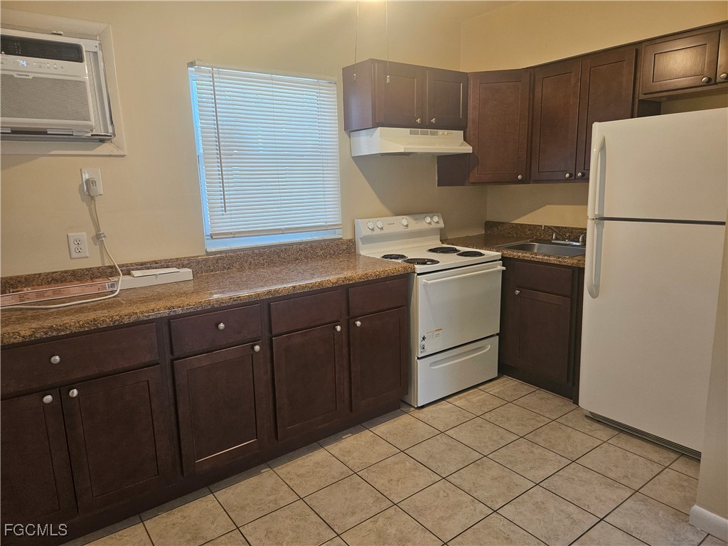 1 Bed Condominium for Sale in Ben Mar Condo, FL, $105,000 — photo 3