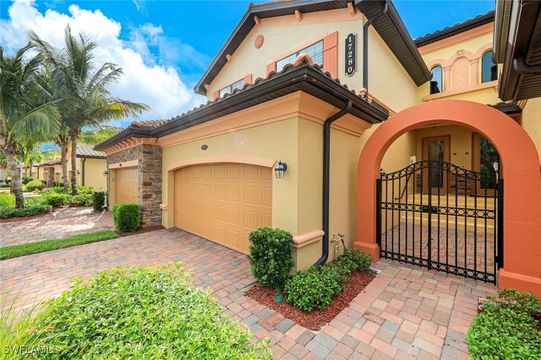 3 Bed Waterfront Home for Sale in Bonita Springs, FL — photo 3