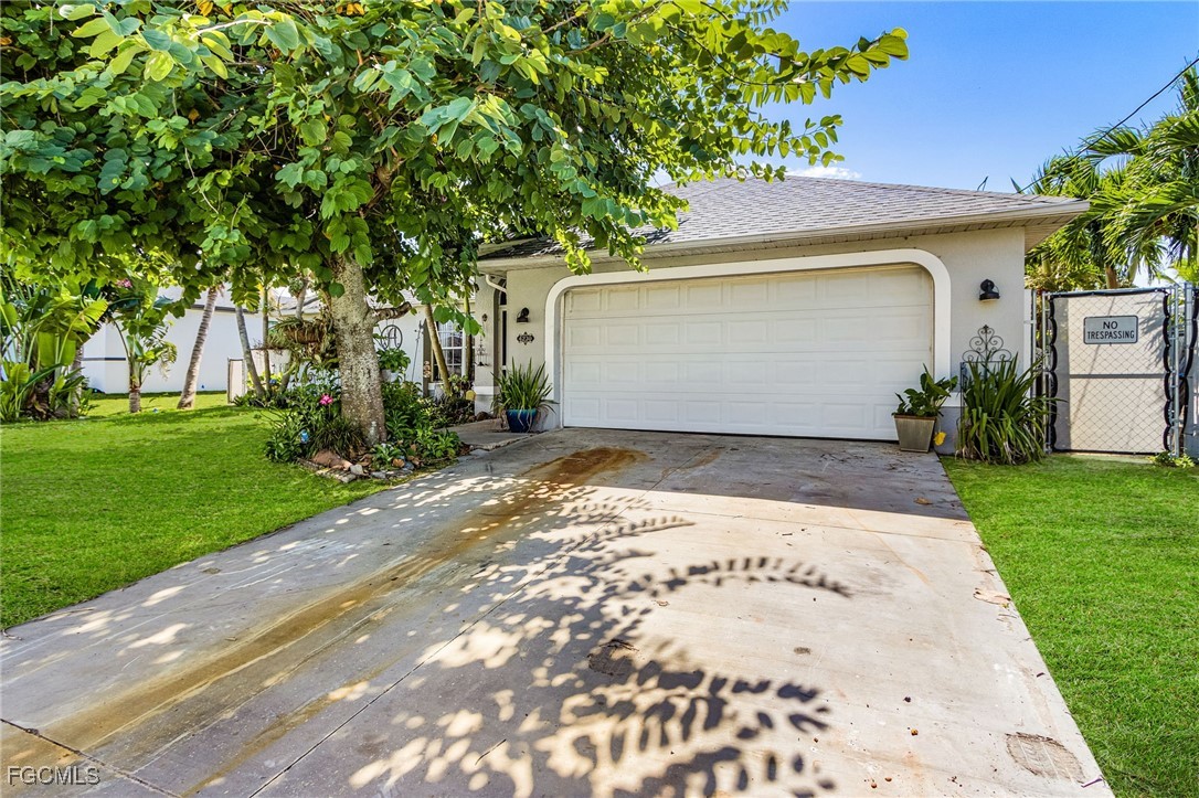 4 Bed SingleFamilyResidence for Sale in Cape Coral, photo 3