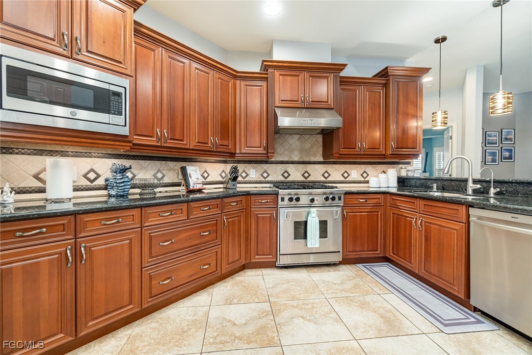 4 Bed Pool Home for Sale in Caloosa Creek, FL, $799,000 — photo 3