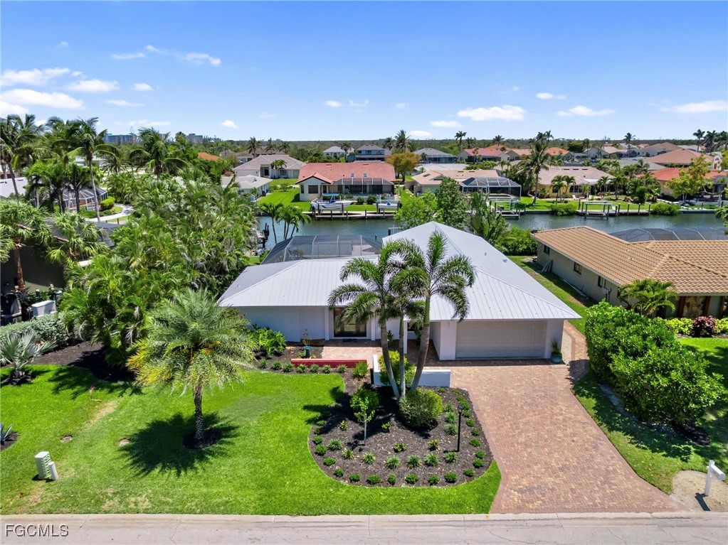 3 Bed Pool Home for Sale in Palm Acres, photo 3