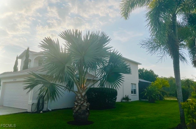 5 Bed Pool Home for Sale in Stoneybrook, photo 3