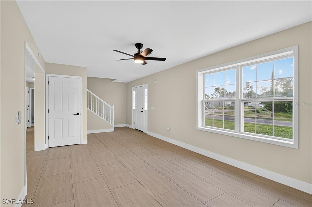 3 Bed SingleFamilyResidence for Sale in Lehigh Acres, photo 3