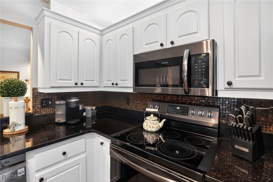 3 Bed SingleFamilyResidence for Sale in Lehigh Acres, FL — photo 3
