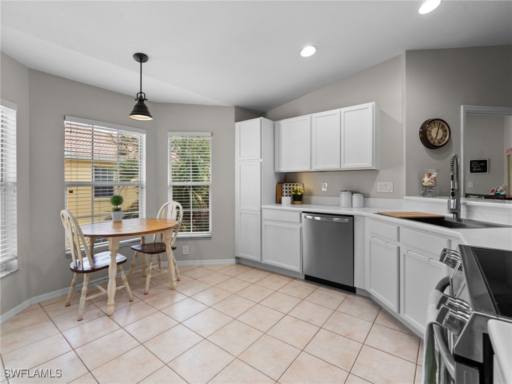 3 Bed Condominium for Sale in Coconut Shores, FL — photo 3