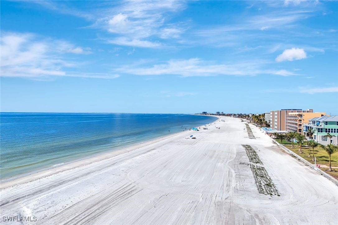 2 Bed Waterfront Home for Sale in Smugglers Cove Condo, FL — photo 3