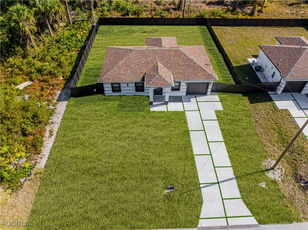 3 Bed SingleFamilyResidence for Sale in Lehigh Acres, FL — photo 3