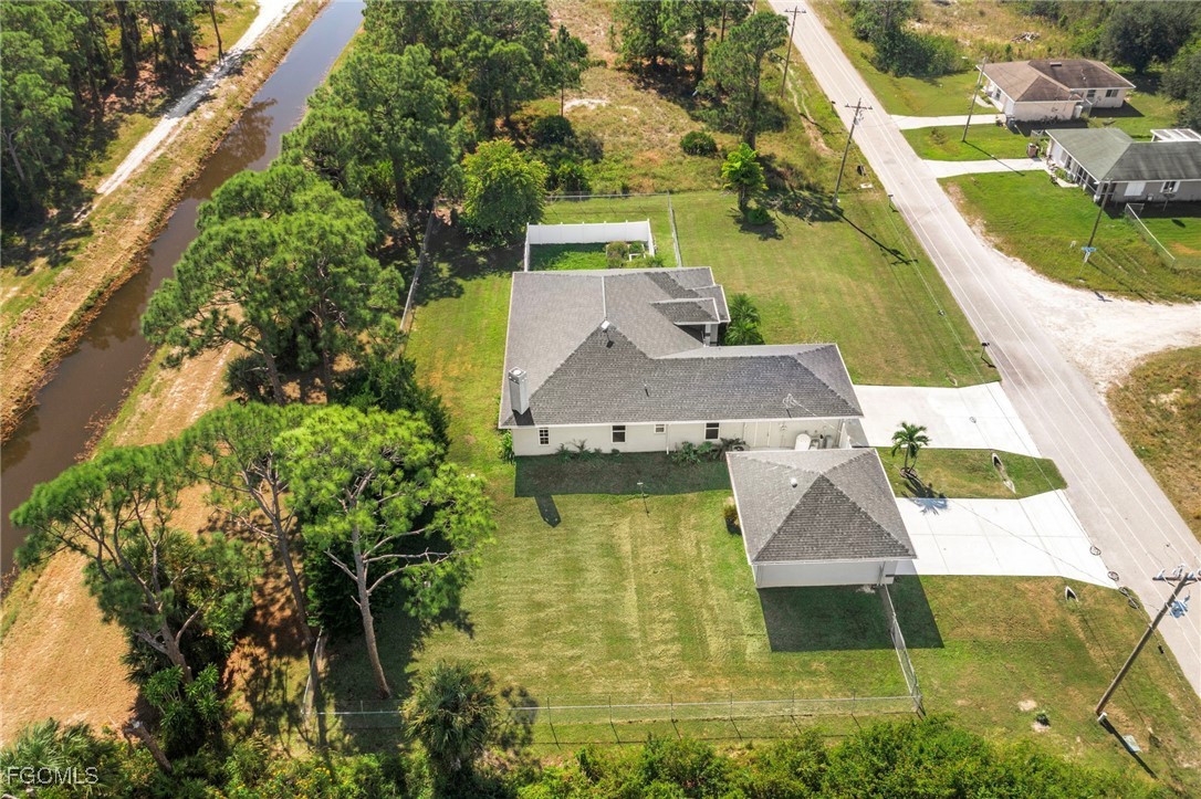 3 Bed SingleFamilyResidence for Sale in Lehigh Acres, FL — photo 3