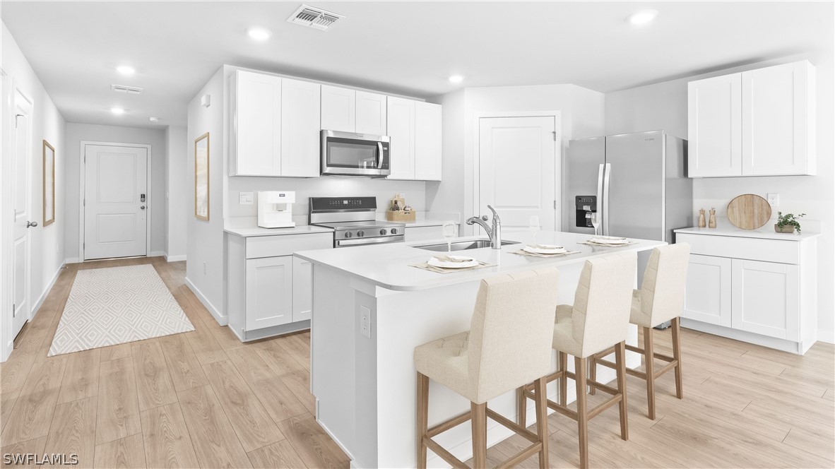 5 Bed SingleFamilyResidence for Sale in Hemingway Pointe, FL — photo 3