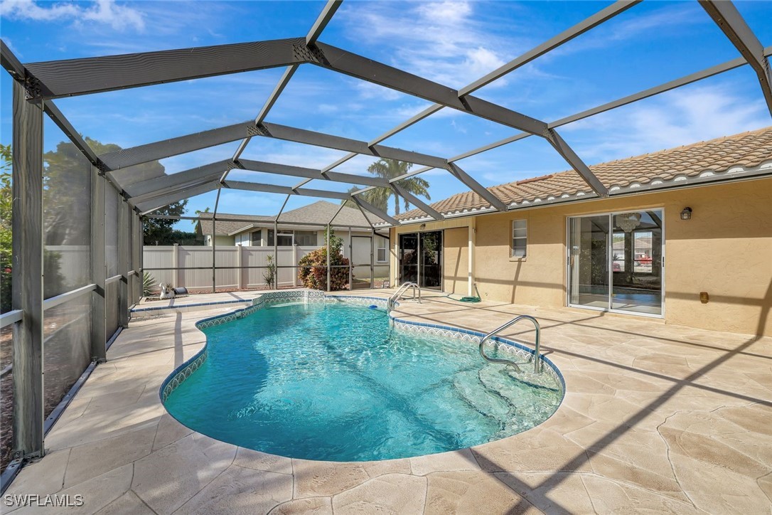 2 Bed Pool Home for Sale in Marco Island, photo 3