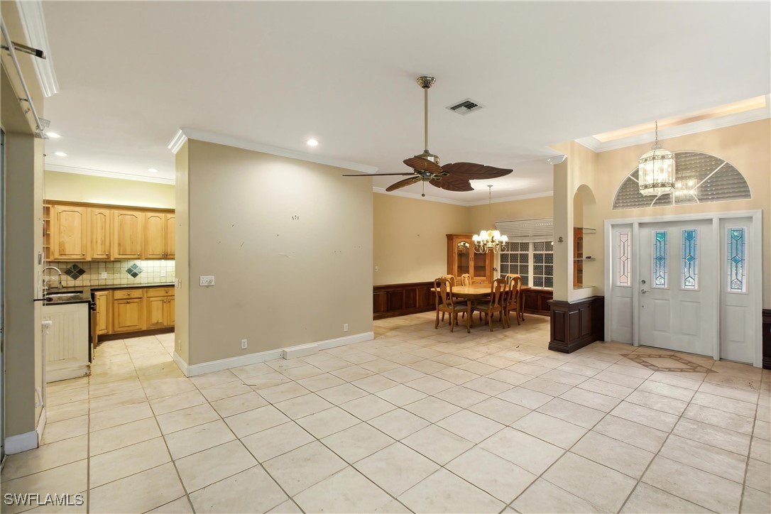 3 Bed SingleFamilyResidence for Sale in Naples, photo 3
