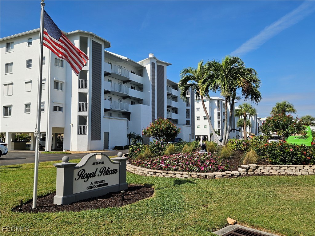 2 Bed Waterfront Home for Sale in Fort Myers Beach, FL — photo 3