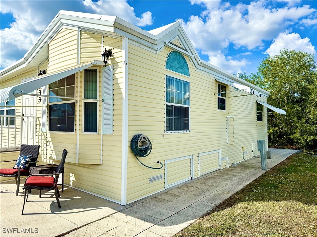 2 Bed ManufacturedHome for Sale in Naples, FL, $145,000 — photo 3