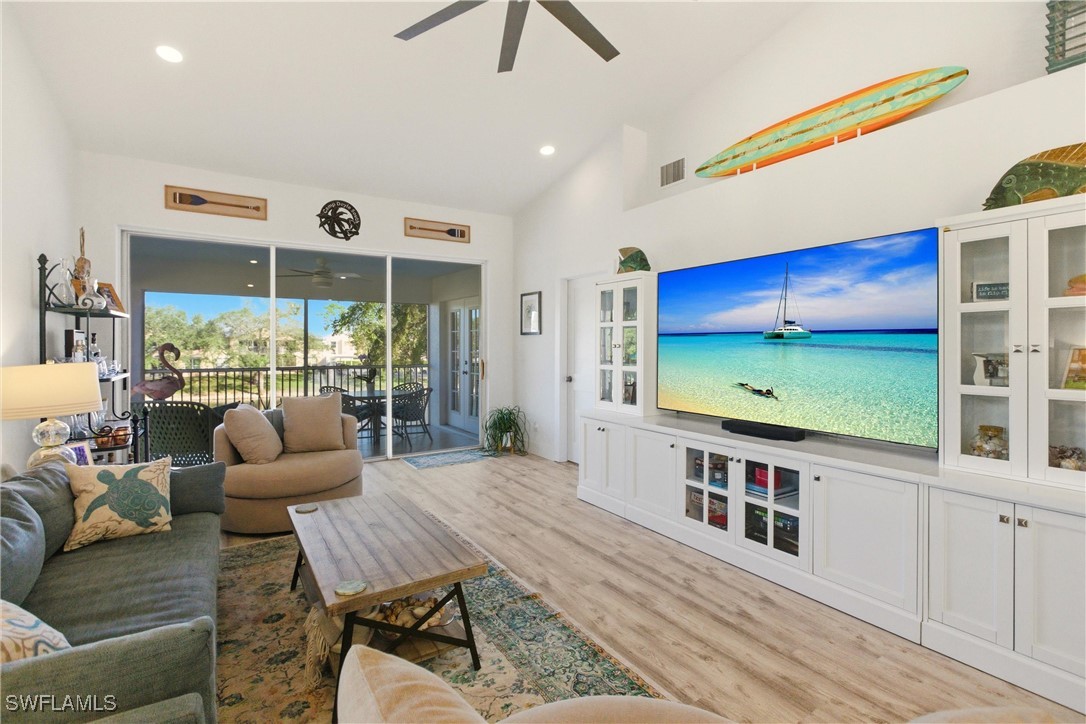 3 Bed Condominium for Sale in Naples, photo 3