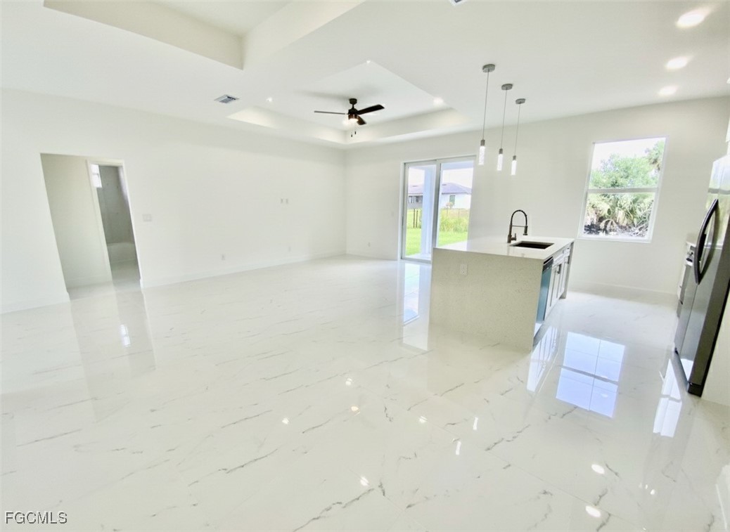 3 Bed SingleFamilyResidence for Sale in Lehigh Acres, FL — photo 3