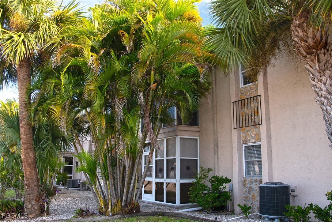 2 Bed Waterfront Home for Sale in Mark I, photo 3