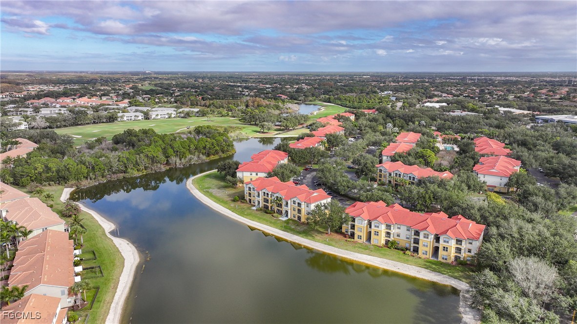 2 Bed Waterfront Home for Sale in Royal Greens, photo 3