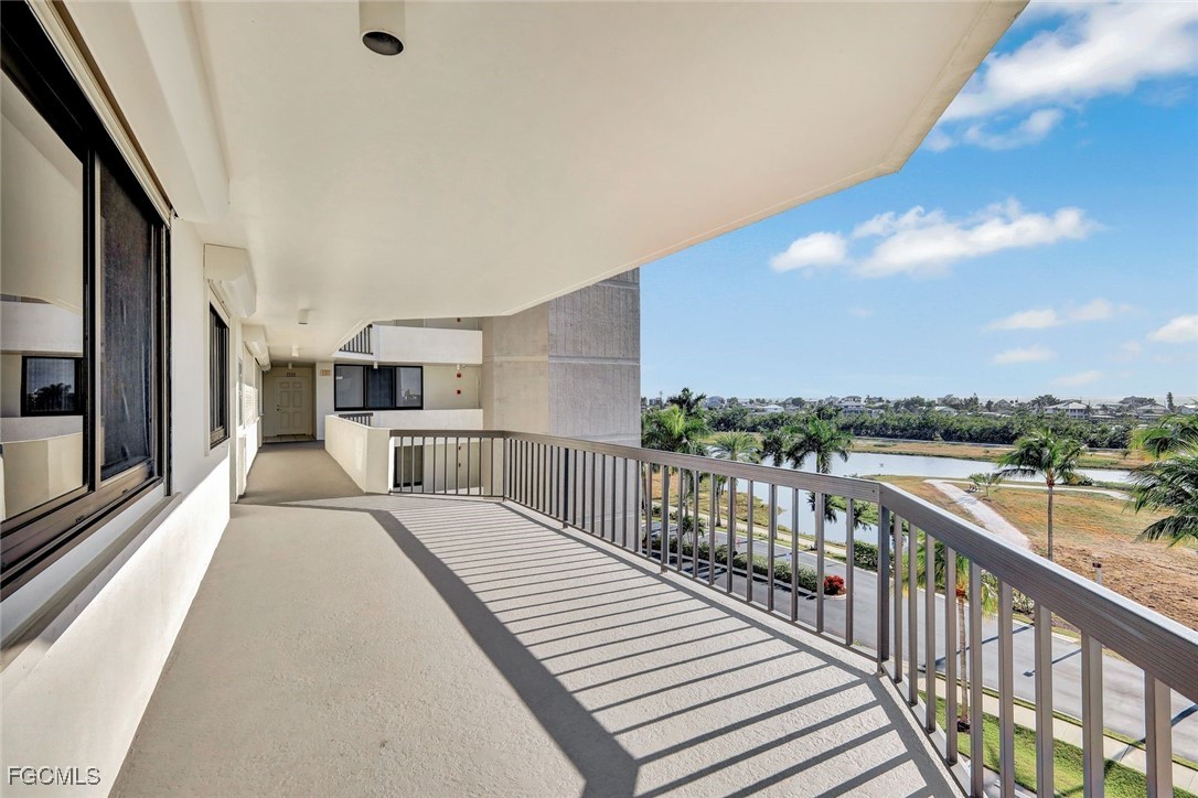 2 Bed Waterfront Home for Sale in The Palms Of Bay Beach, FL — photo 3