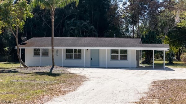 3 Bed SingleFamilyResidence for Sale in Alva, photo 3