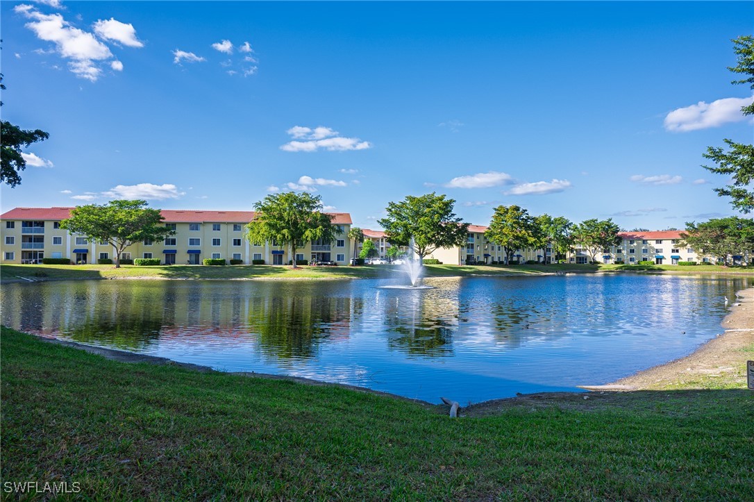 2 Bed Waterfront Home for Sale in Naples, photo 3