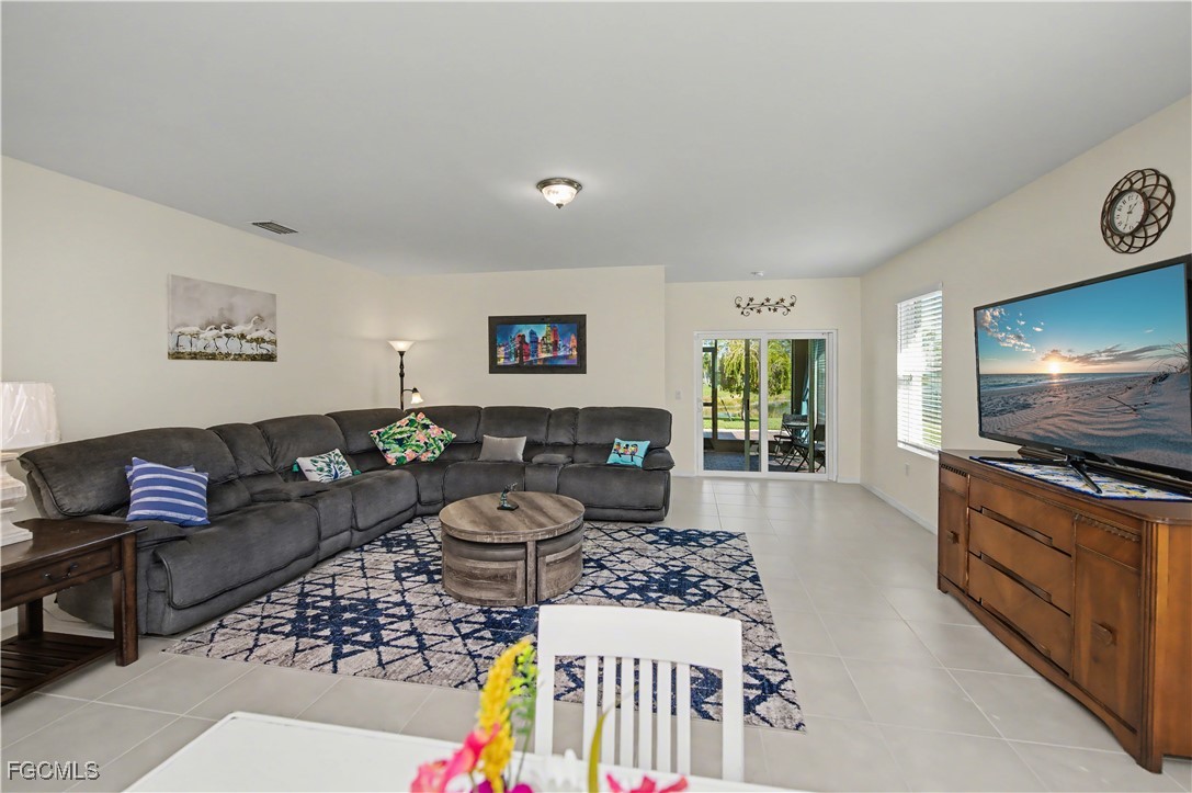 3 Bed Waterfront Home for Sale in Entrada, FL, $309,900 — photo 3