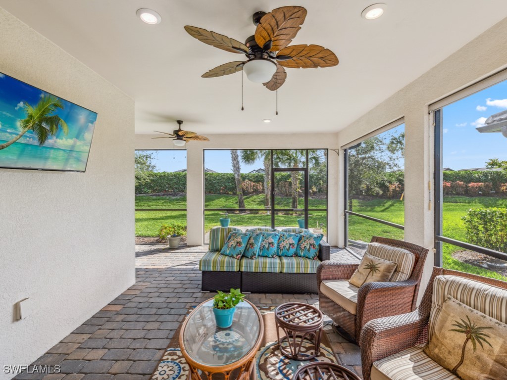 3 Bed SingleFamilyResidence for Sale in Westbrook, photo 3