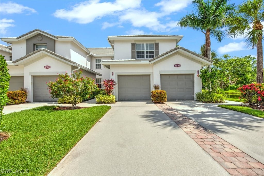 2 Bed Condominium for Sale in Whisper Trace, photo 3