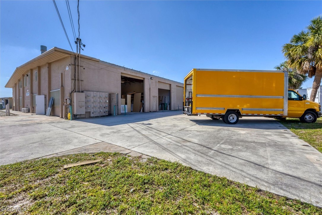 Warehouse for Sale in Port Charlotte, photo 3
