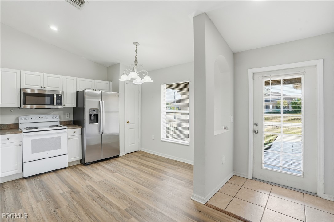 3 Bed SingleFamilyResidence for Sale in Lehigh Acres, FL — photo 3