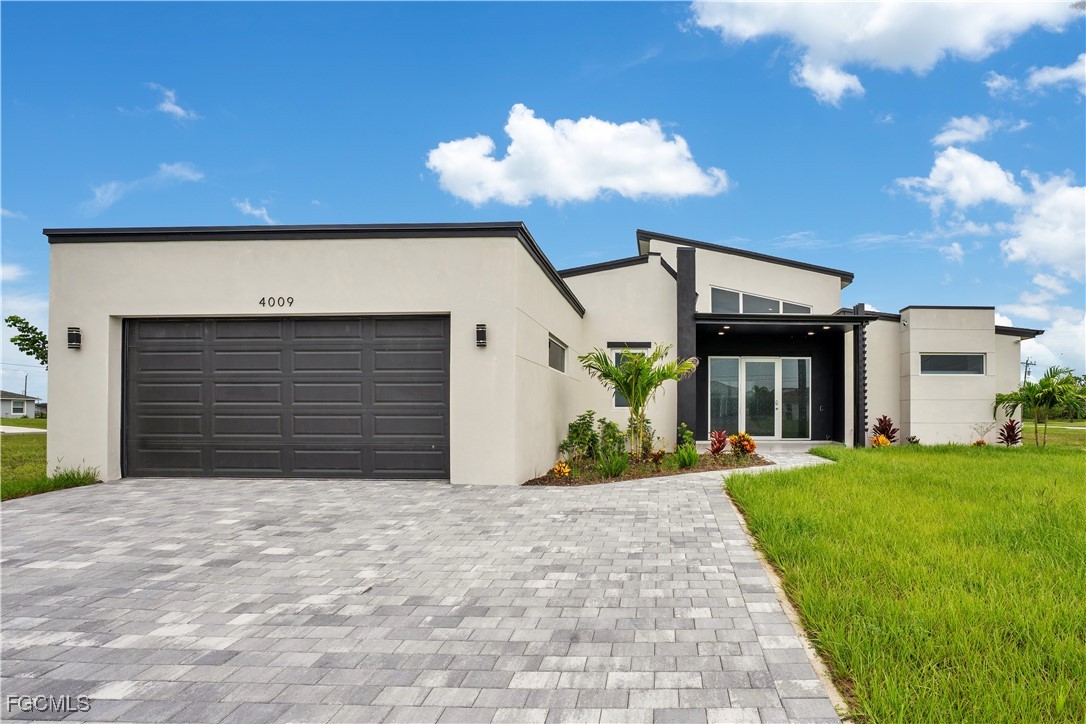 4 Bed Pool Home for Sale in Cape Coral, photo 3