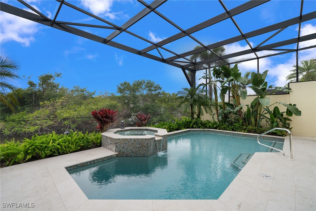 4 Bed Pool Home for Sale in Naples, photo 3